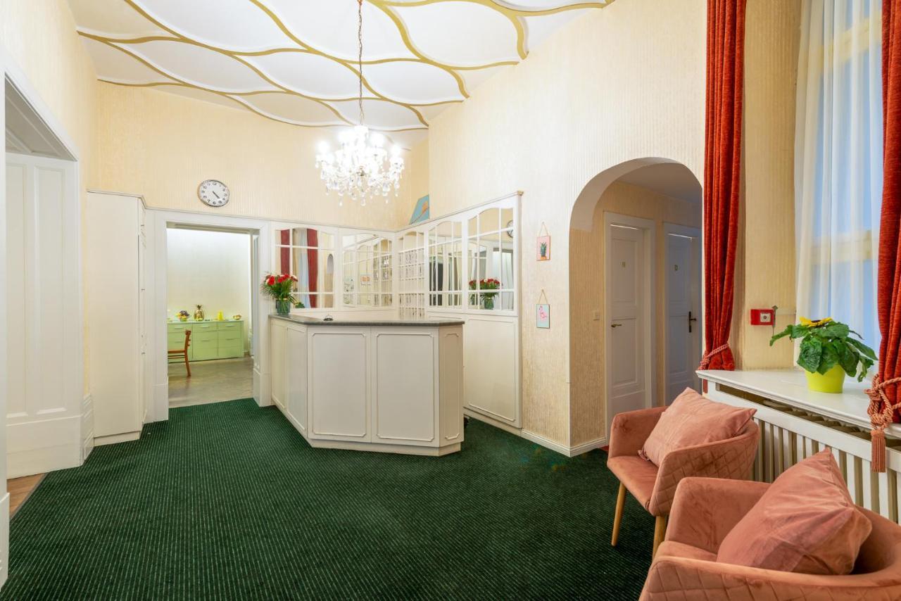 W22 Hotel Am Kurfuerstendamm Берлин Экстерьер фото