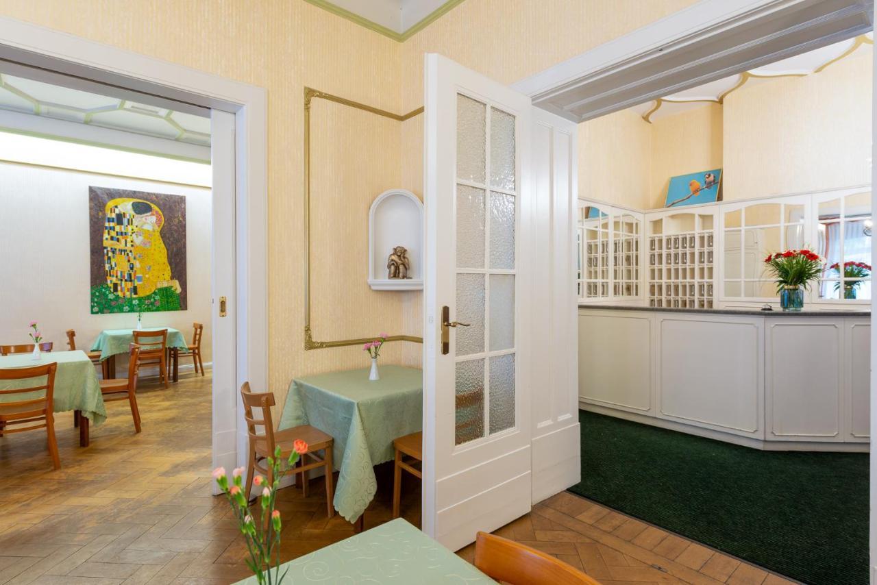W22 Hotel Am Kurfuerstendamm Берлин Экстерьер фото