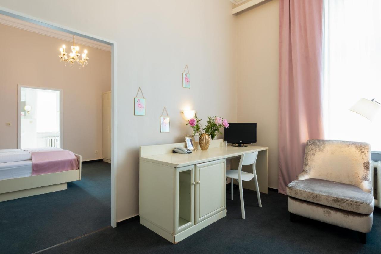 W22 Hotel Am Kurfuerstendamm Берлин Экстерьер фото