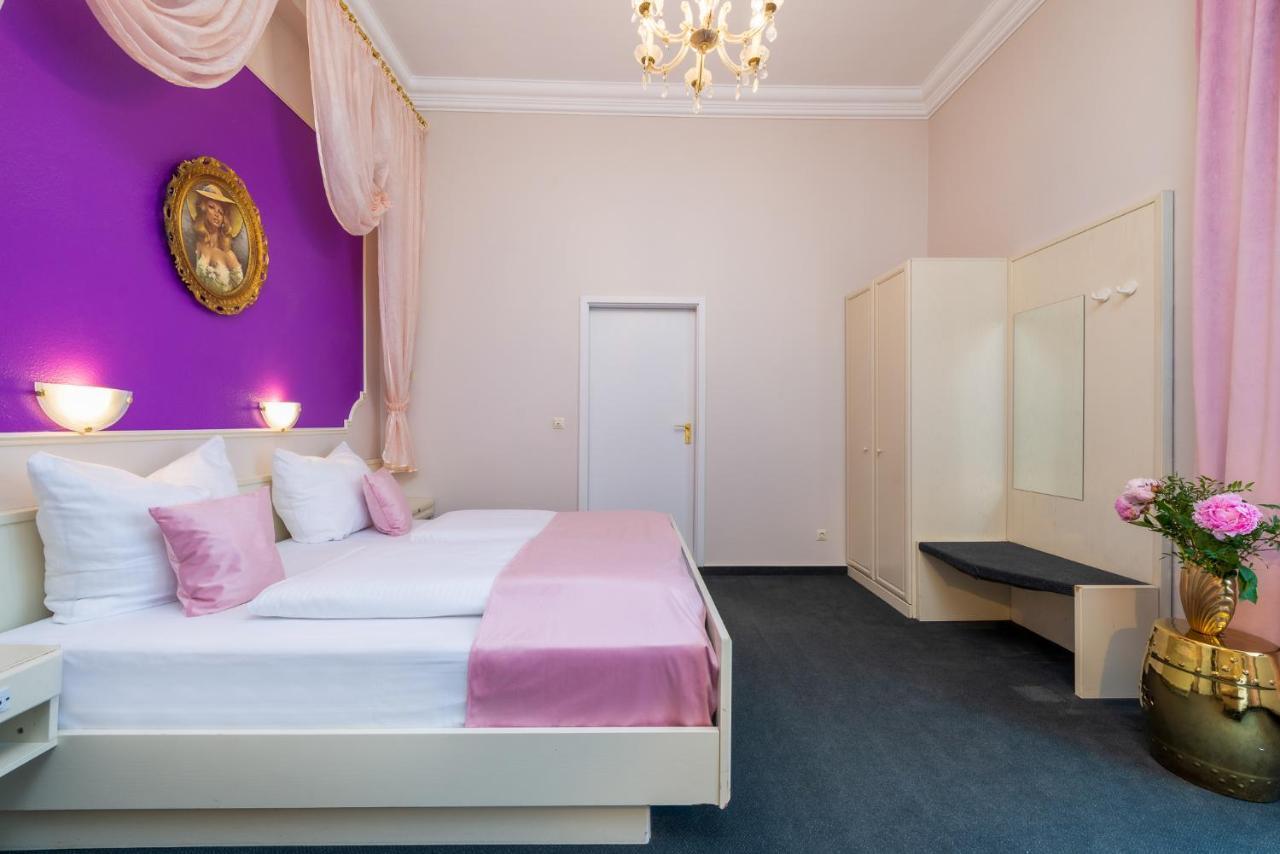 W22 Hotel Am Kurfuerstendamm Берлин Экстерьер фото