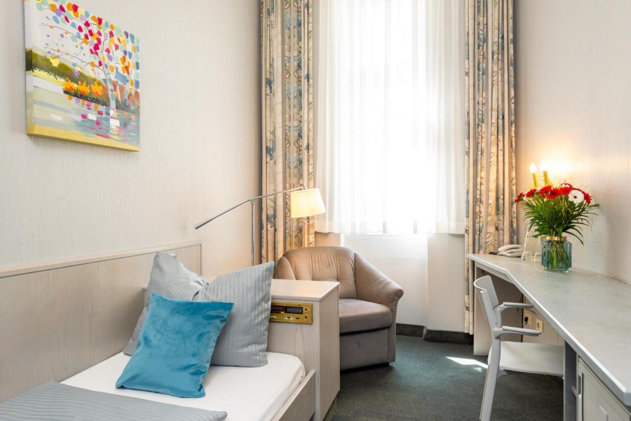 W22 Hotel Am Kurfuerstendamm Берлин Экстерьер фото