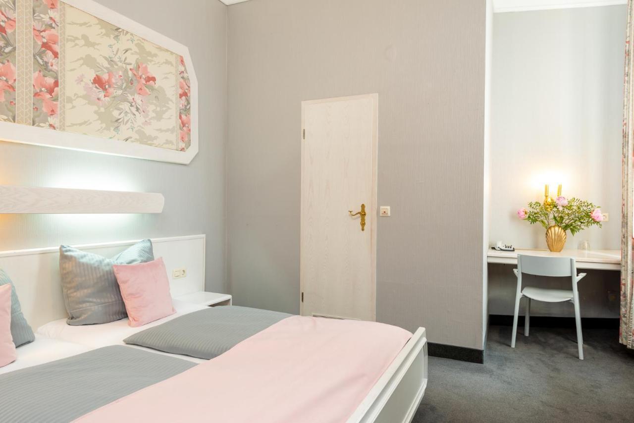 W22 Hotel Am Kurfuerstendamm Берлин Экстерьер фото